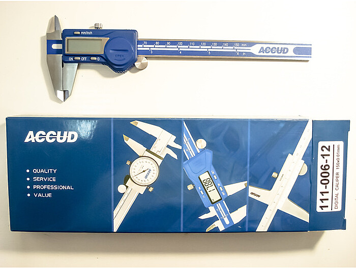 Штангенциркуль цифровой (0-150мм) 111-006-12