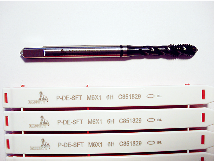 Метчик спиральный SFT M6*1 C851829 DIN371 Одно кольцо черное
