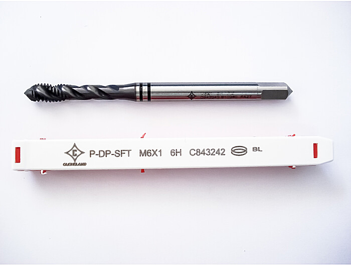 Метчик спиральный SFT M6*1 C843242 DIN371 Двойное черное кольцо